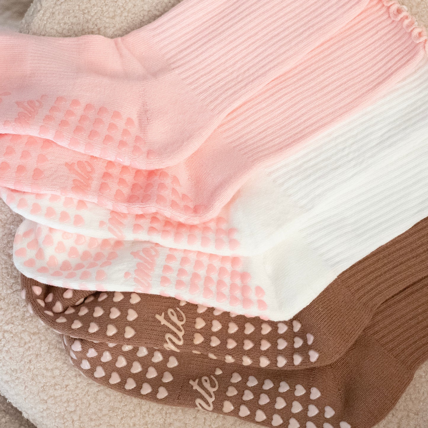 3 Pack Neapolitan Ruffle Crew Grip Socks